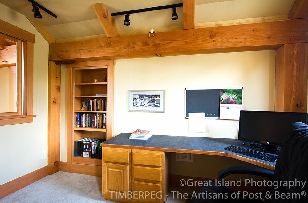 Grafton Lake House (T00502) office off of the loft with built in bookcase and large timber frame