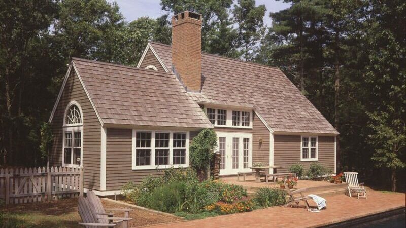 East Hampton, NY (1466) exterior with pool