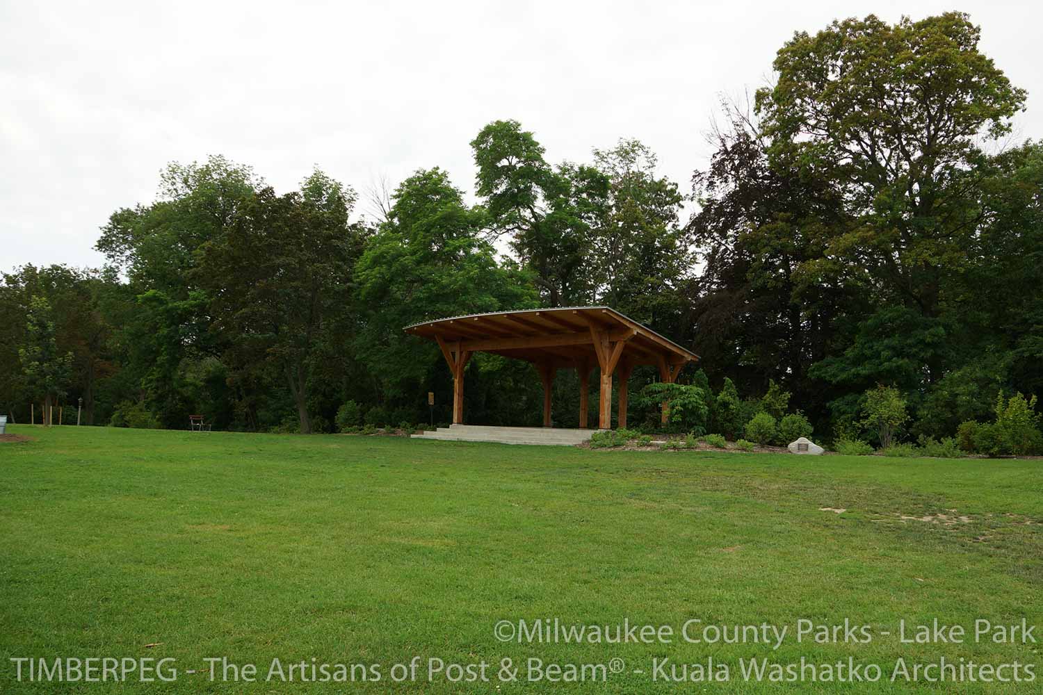 Lake Park Friends Bandstand, WI (T00660)