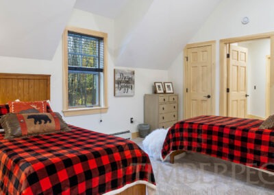 Ludlow, Vermont Ski Home bedroom with two twin beds