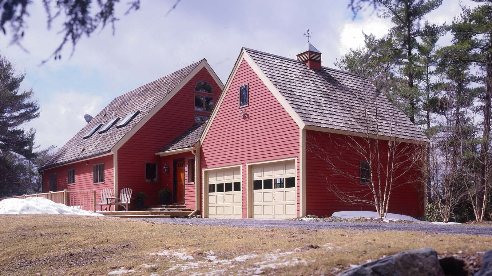 Spencertown (2700) exterior view featuring garage